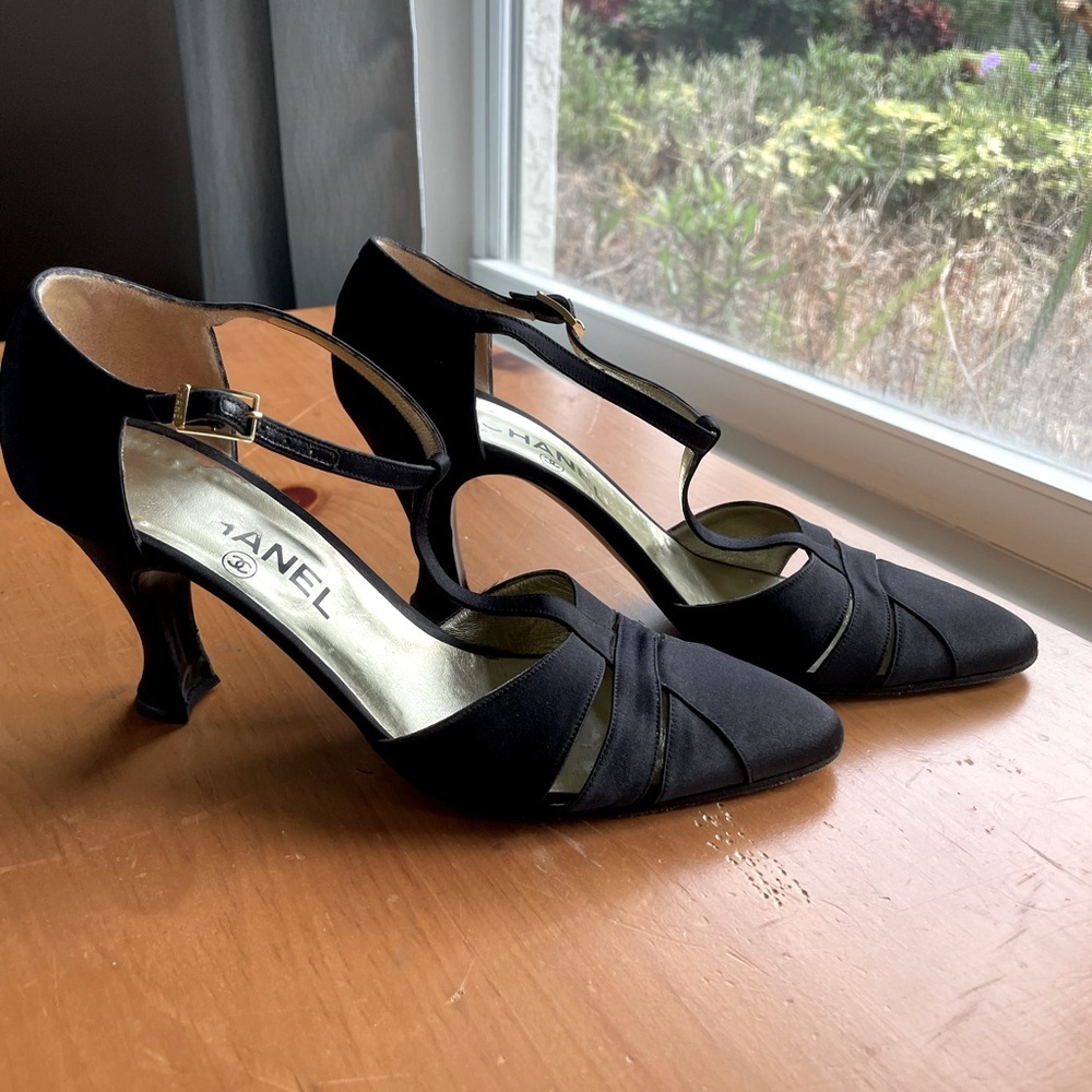 CHANEL black satin heels, size 39
